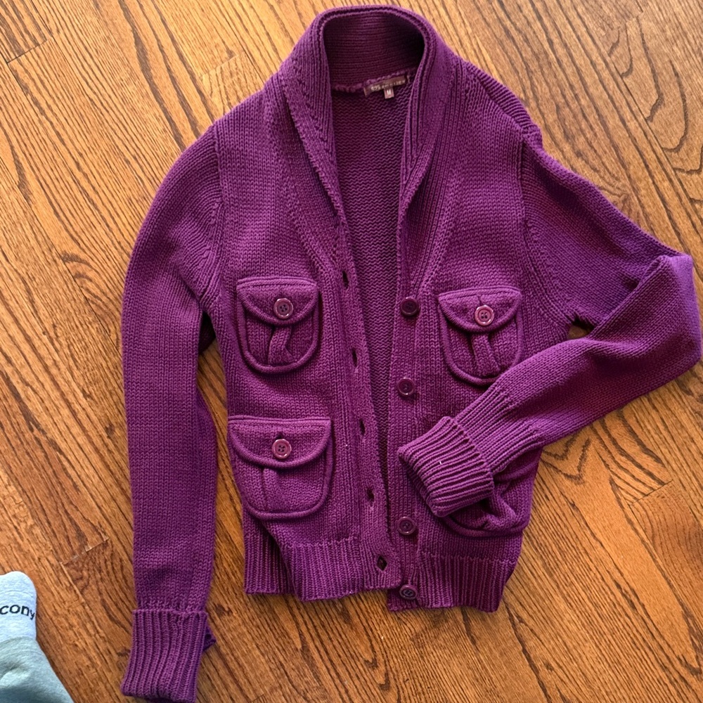 525 Women's maroon Cardigan Sweater